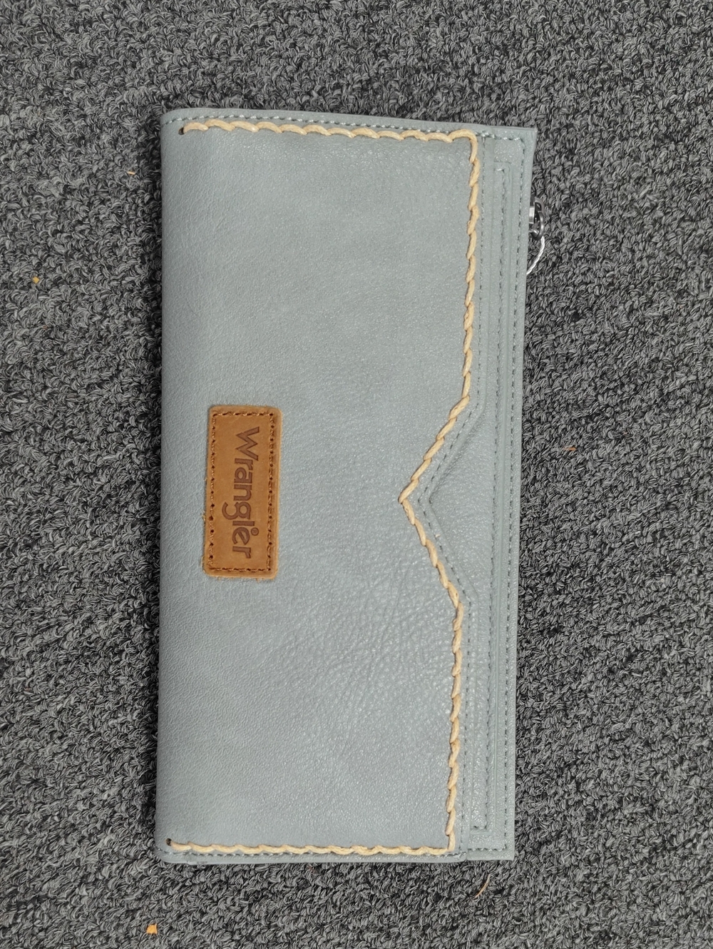 Wrangler Light Gray Wallet with Tan Accent Stitching